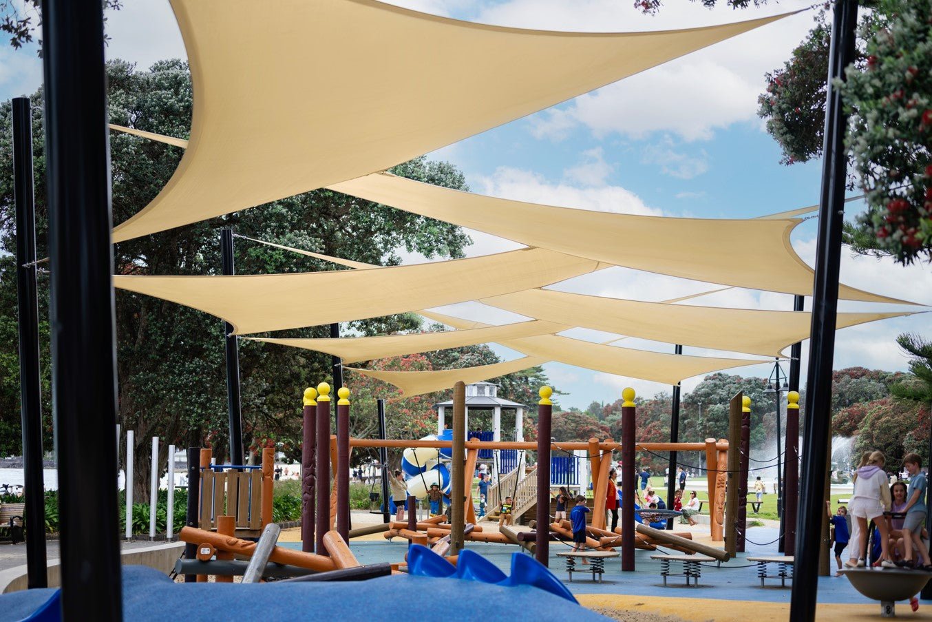 Ideas for Equilateral and Right-Angle Shade Sails in Australia