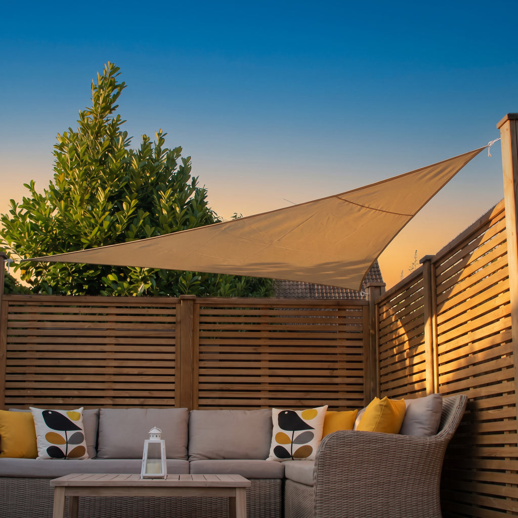 Right Angle Triangle Shade Sail – Shade Space